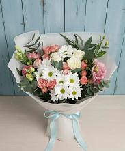 Букет цветов из:  Розы, Лизиантусы и Хризантемы #REPLACE_PRED# Куршаве