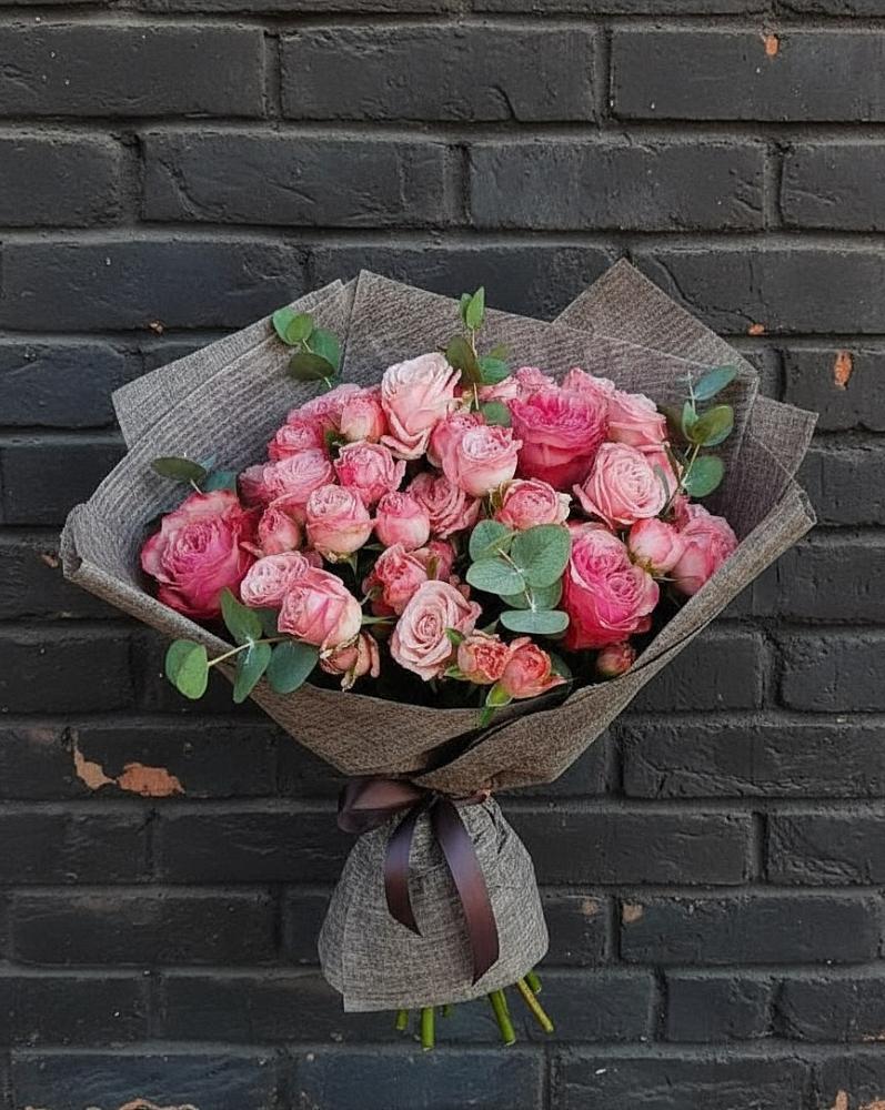 Букет цветов из: Розы в Куршаве