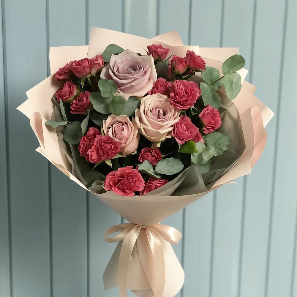 Букет цветов из: Гвоздики и Розы в Куршаве