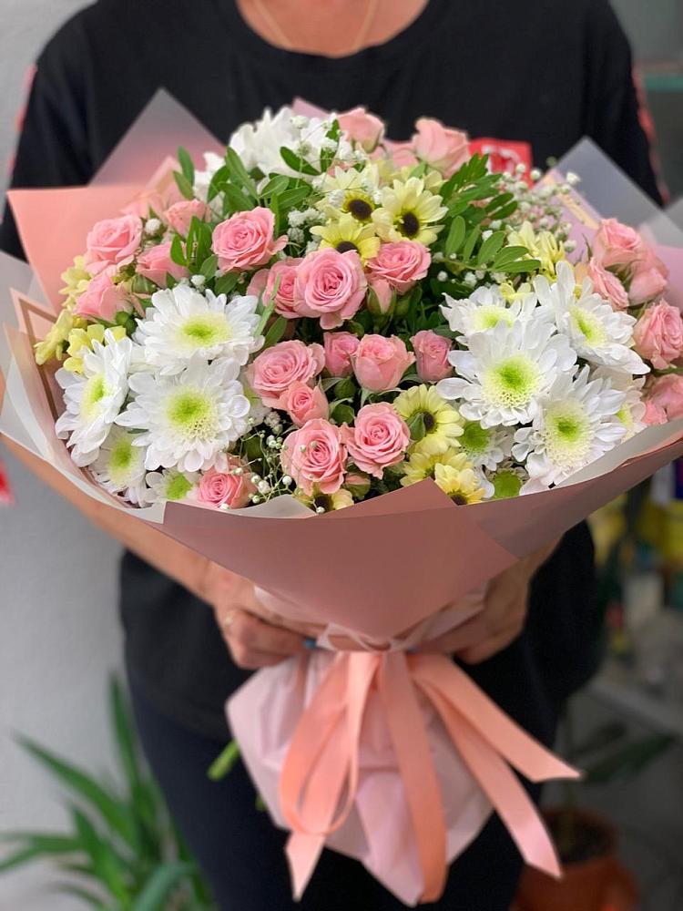 Букет цветов из: Розы и Хризантемы в Куршаве