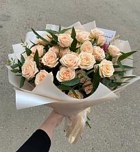 Букет Кремовые розы Латте в Куршаве