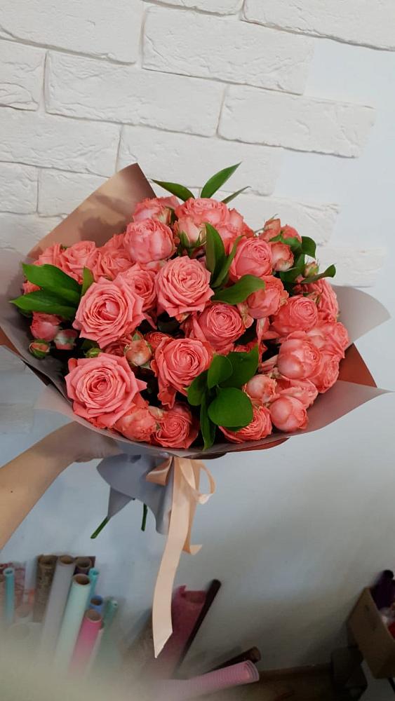 Букет цветов из: Розы в Куршаве