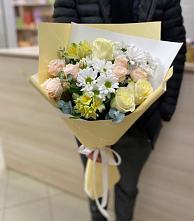 Букет цветов из:  Альстромерии, Розы и Хризантемы в Куршаве
