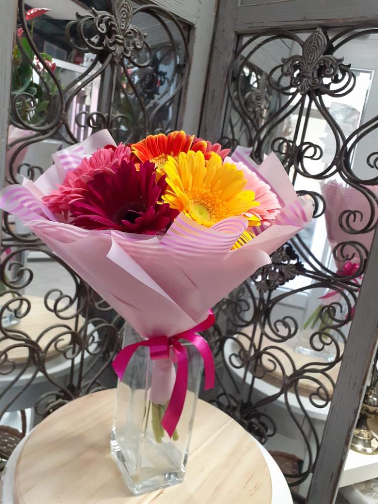 Букет цветов из: Герберы в Куршаве