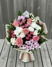 Букет цветов из:  Альстромерии, Гвоздики, Розы и Хризантемы #REPLACE_PRED# Куршаве