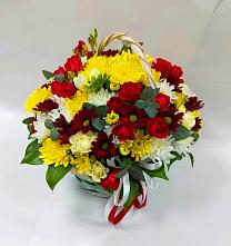 Цветочная композиция из Хризантемы и Розы в корзине в Куршаве