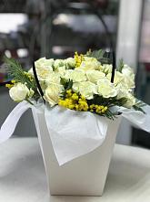Композиция бриллиант в Куршаве Цветочная композиция из Розы в Куршаве