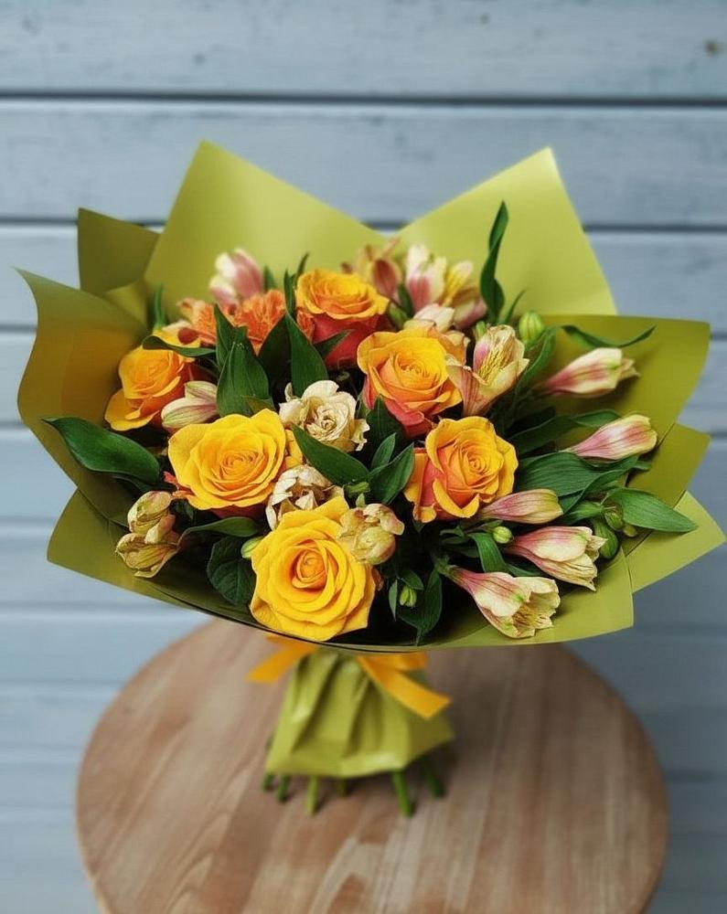 Букет цветов из: Альстромерии и Розы в Куршаве