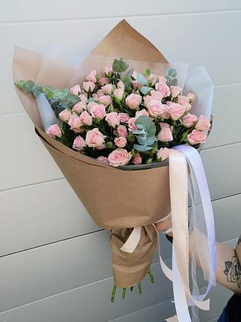Букет цветов из: Розы в Куршаве
