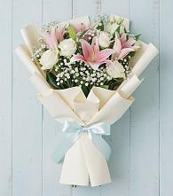 Букет цветов из:  Лилии в Куршаве