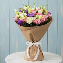 Букет цветов из:  Лизиантусы в Куршаве