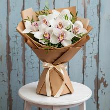 Букет цветов из:  Орхидеи и Розы #REPLACE_PRED# Куршаве